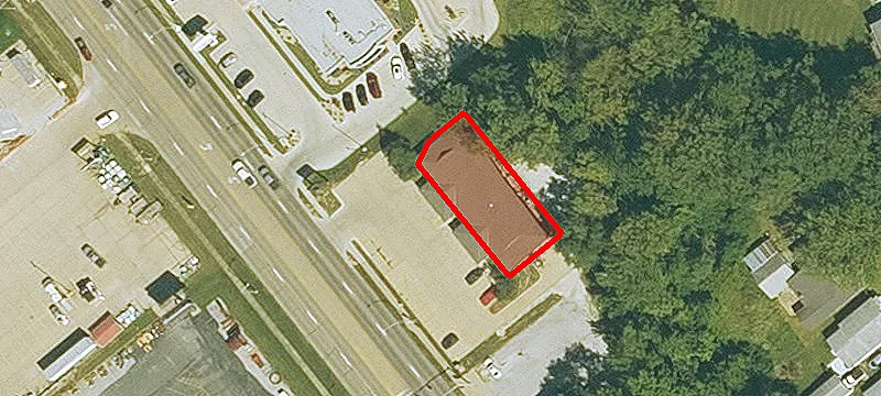 2025 Main St