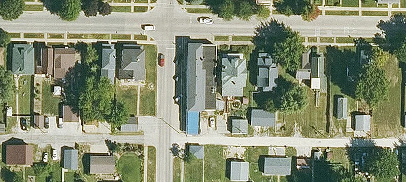 1436 Ave E Ave