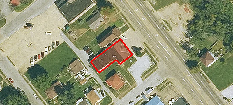 1912 Main St