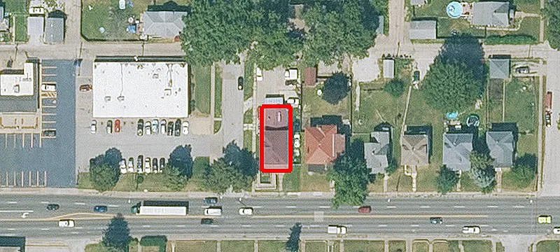 1132 Locust St