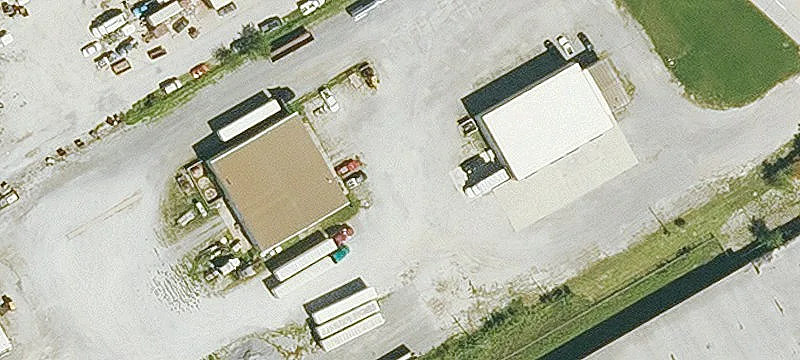 4004 Main St