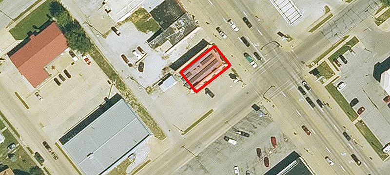 1306 Main St