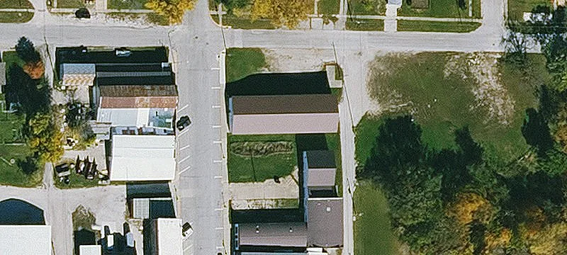 28 Main St