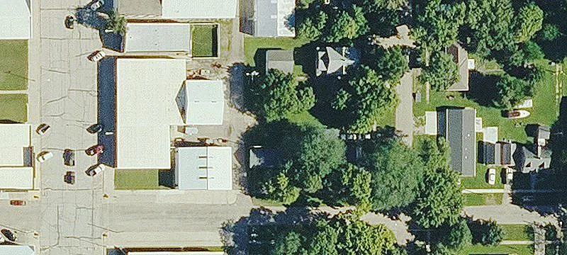 302 Adams St