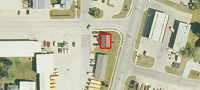 702 Main St