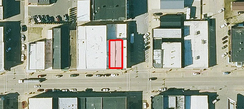 24 Main St