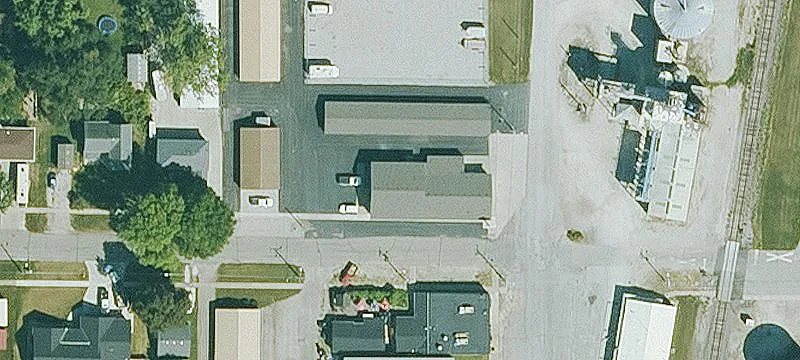 301 Main St