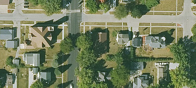 888 Ct Ave