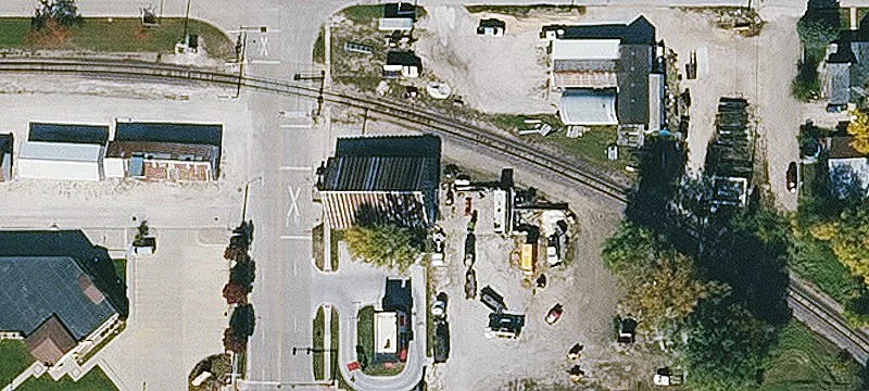 610 Superior St