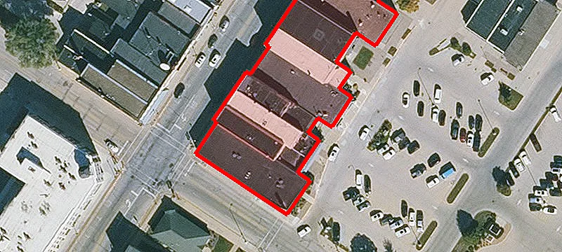 206 Main St