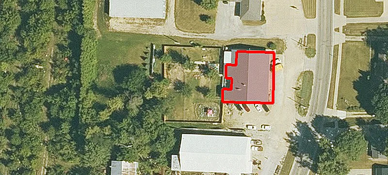 1325 Cedar St