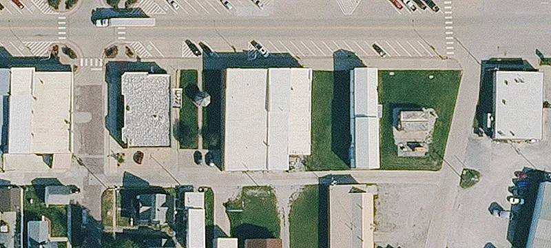 614 Main St