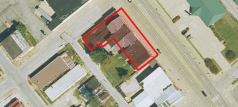 1120 Main St