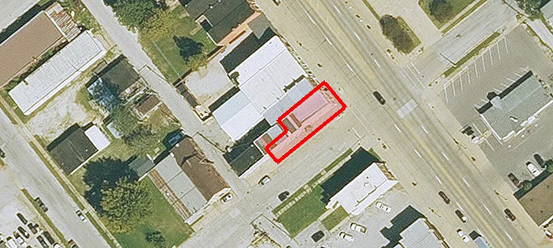 1102 Main St