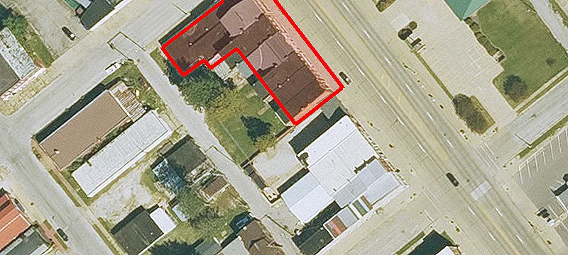 1114 Main St