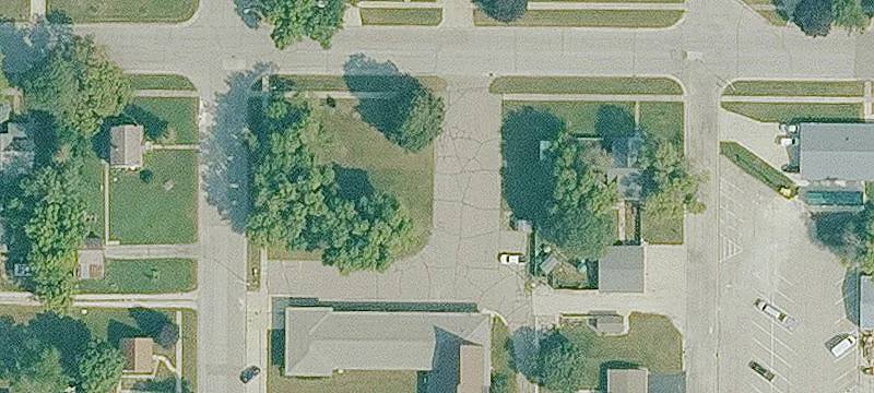 306 2nd NW Ave