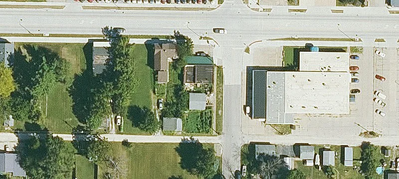 1302 Ave H H