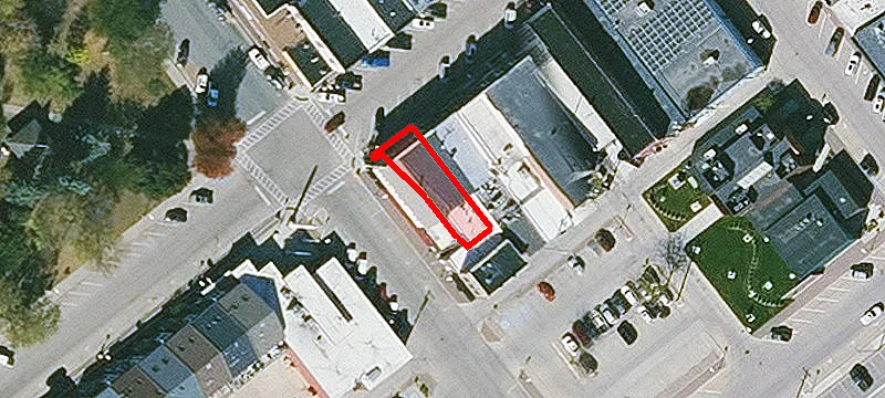 303 Main Ave