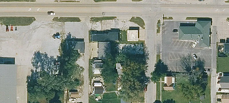 703 Plum St