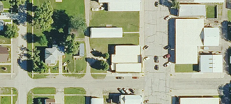 305 Main St