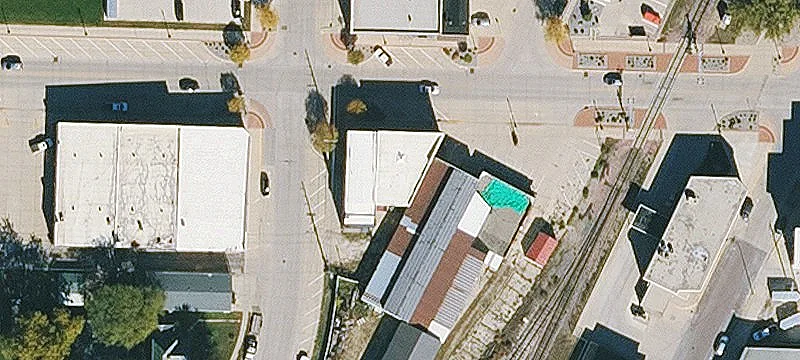 421 Main St