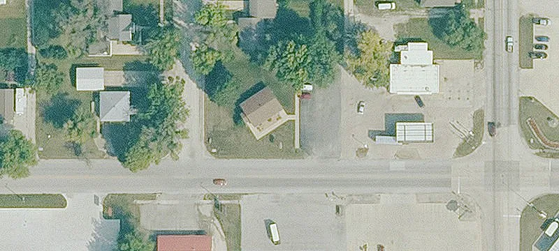 704 Elm Ave