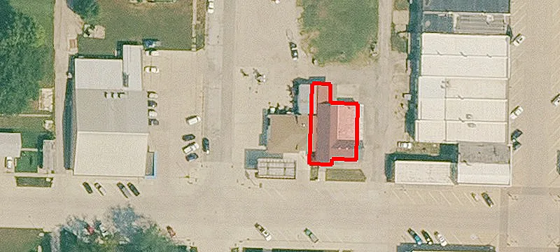 320 Main St