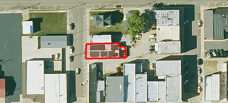 11 Walnut Ave