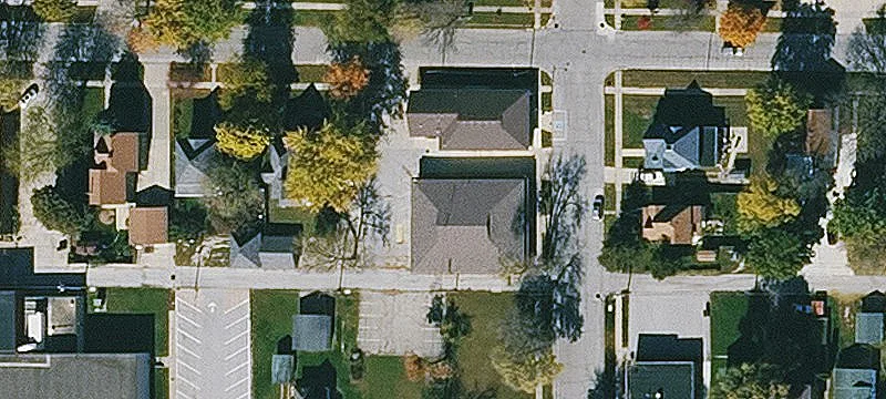 909 Willson Ave