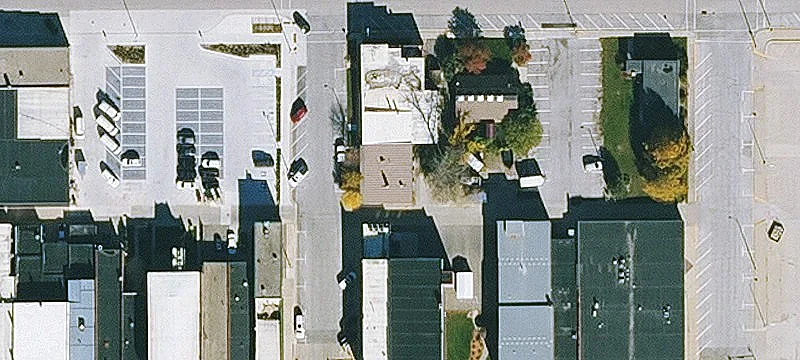112 Moore St