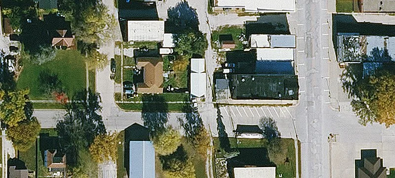 32 1st SW Ave