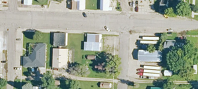 102 2nd Ave