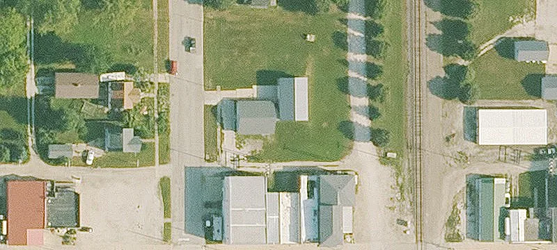 1104 Pleasant St