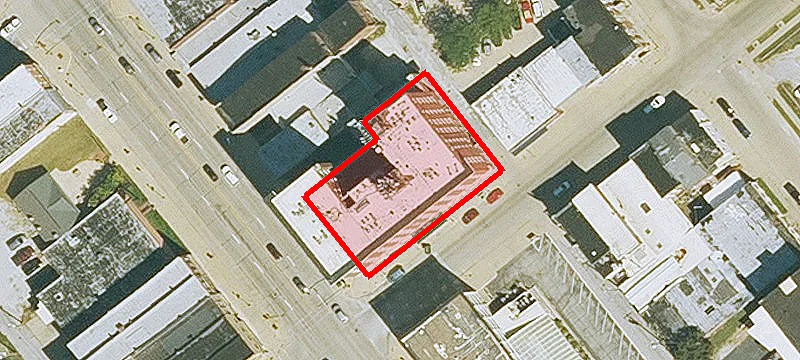 401 Main St