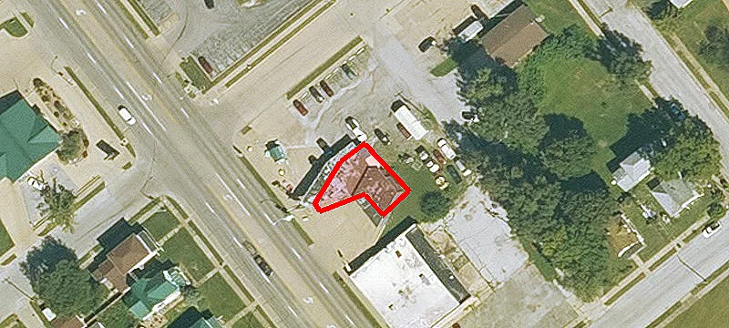 1529 Main St