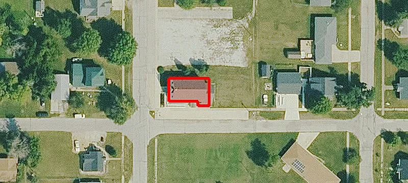 302 Ctr St