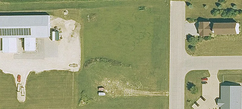 Dyersville, IA 52040