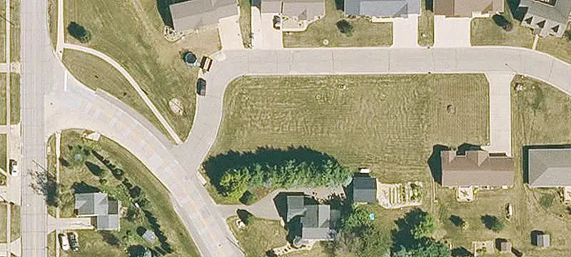 Luxemburg, IA 52056