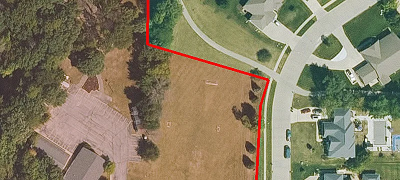 326 Oakwood Dr