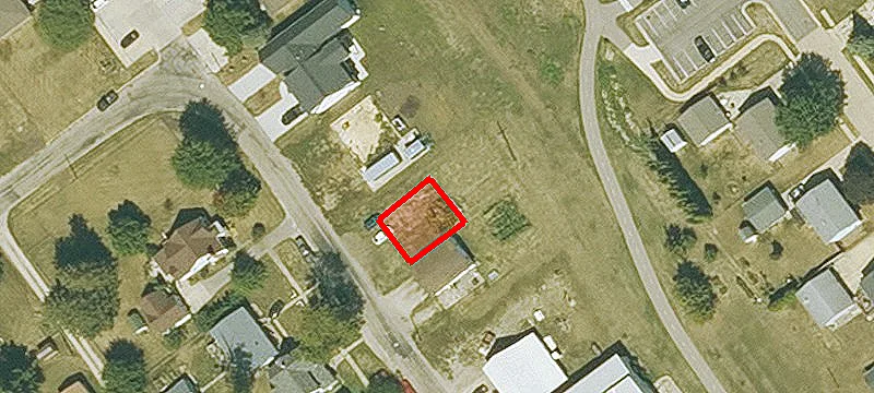 1660 Main St