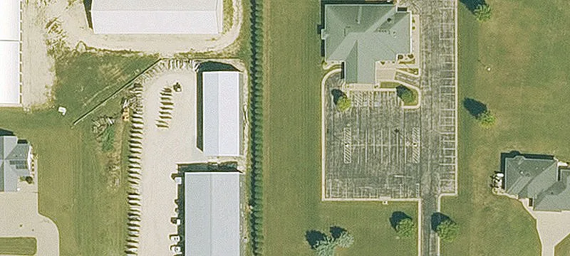 Dyersville, IA 52040
