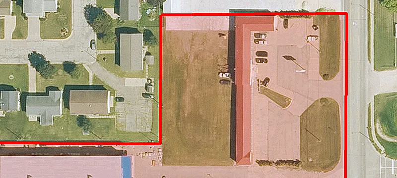 Dyersville, IA 52040