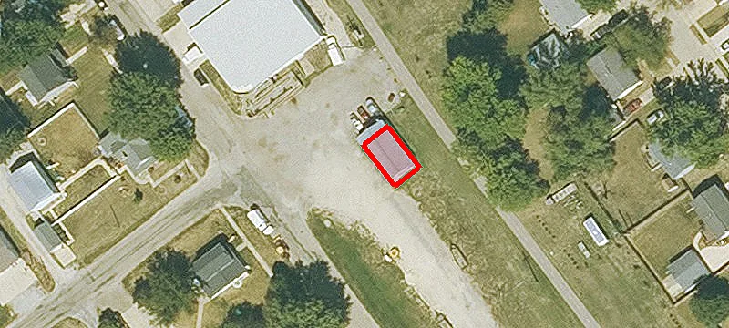 1590 Main St