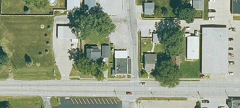 202 Mayne St
