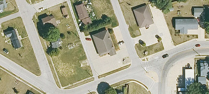 702 Main St