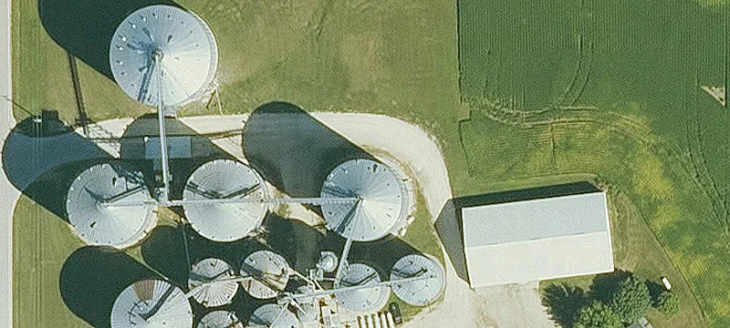 Earlville, IA 52041