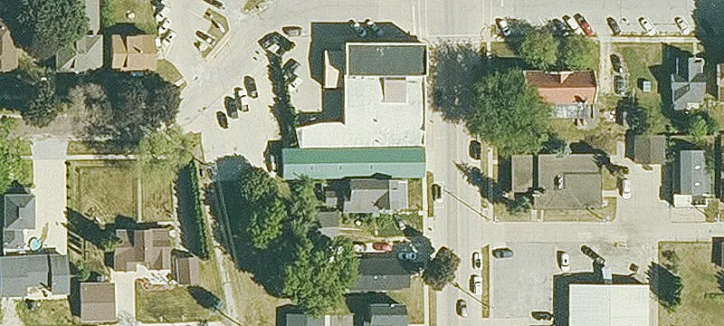 208 Cedar St