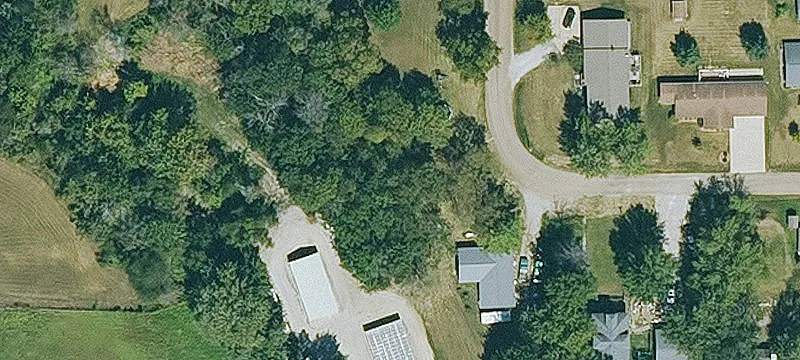 Bloomfield, IA 52537