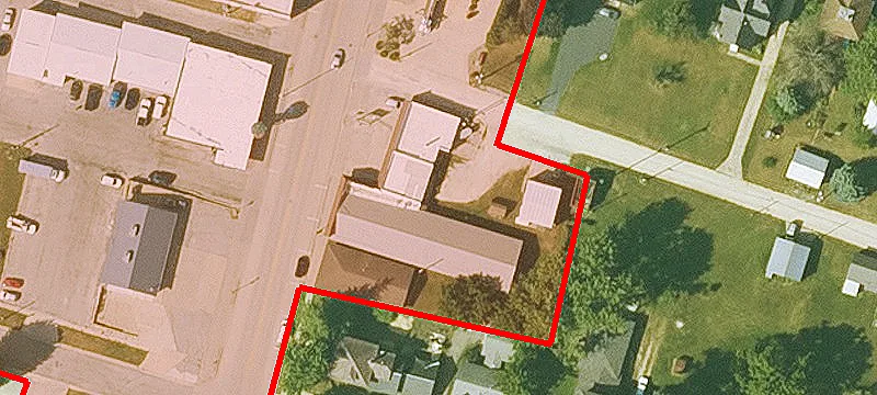 112 Commercial St
