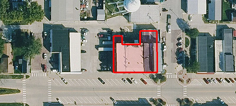 411 Main St